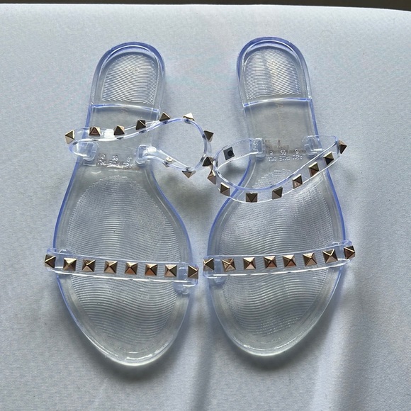 NWOT clear studded sandals size 8 - Picture 1 of 3